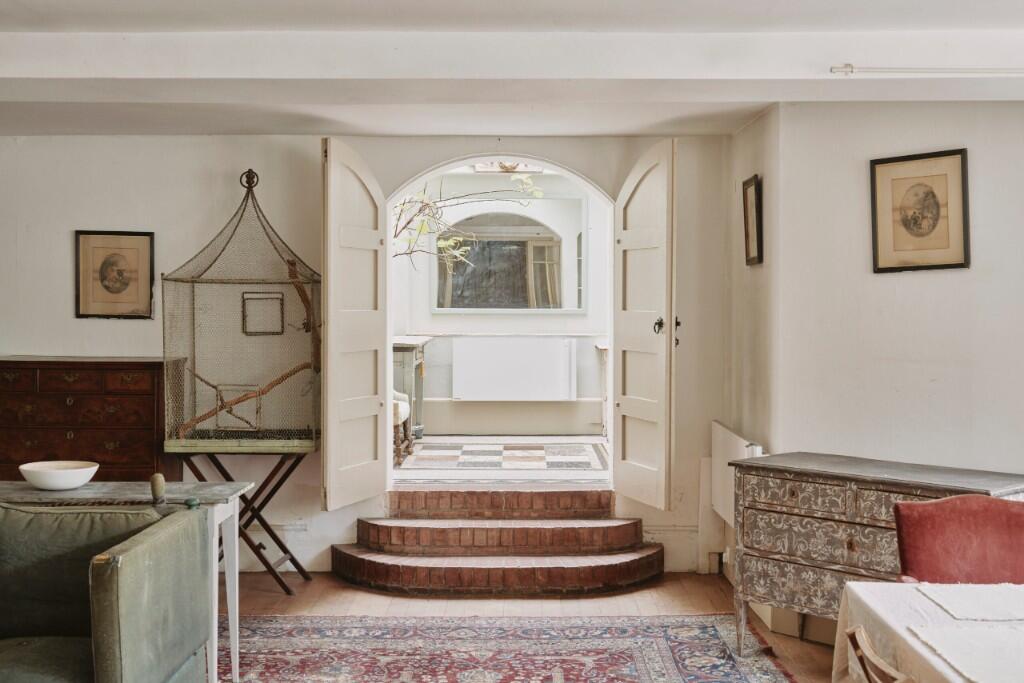Main image of property: Fulham Road, London, SW6
