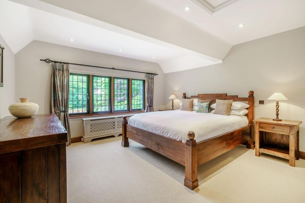7 bedroom detached house for sale in Chalfont Lane, Chorleywood, WD3