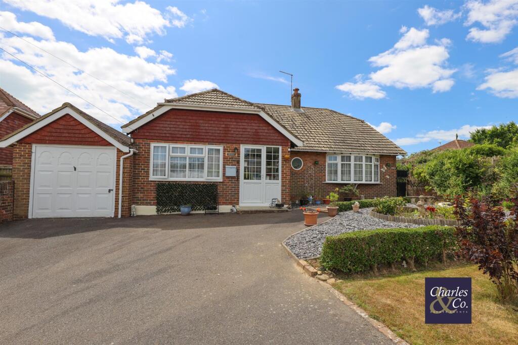 Main image of property: Fyrsway, Fairlight