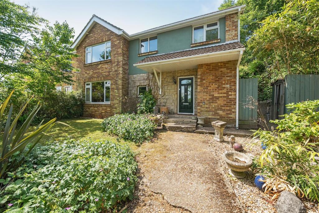 Main image of property: Wickham Road, Fareham