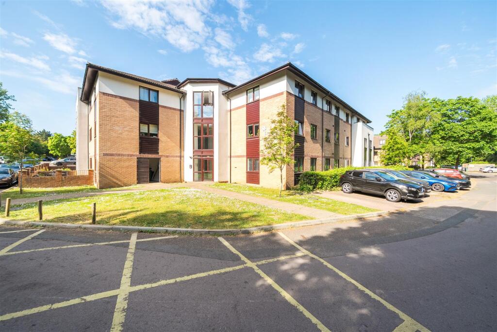 Main image of property: Wickham Road, Fareham
