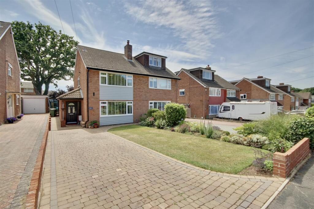 Main image of property: Beaumont Rise, Fareham