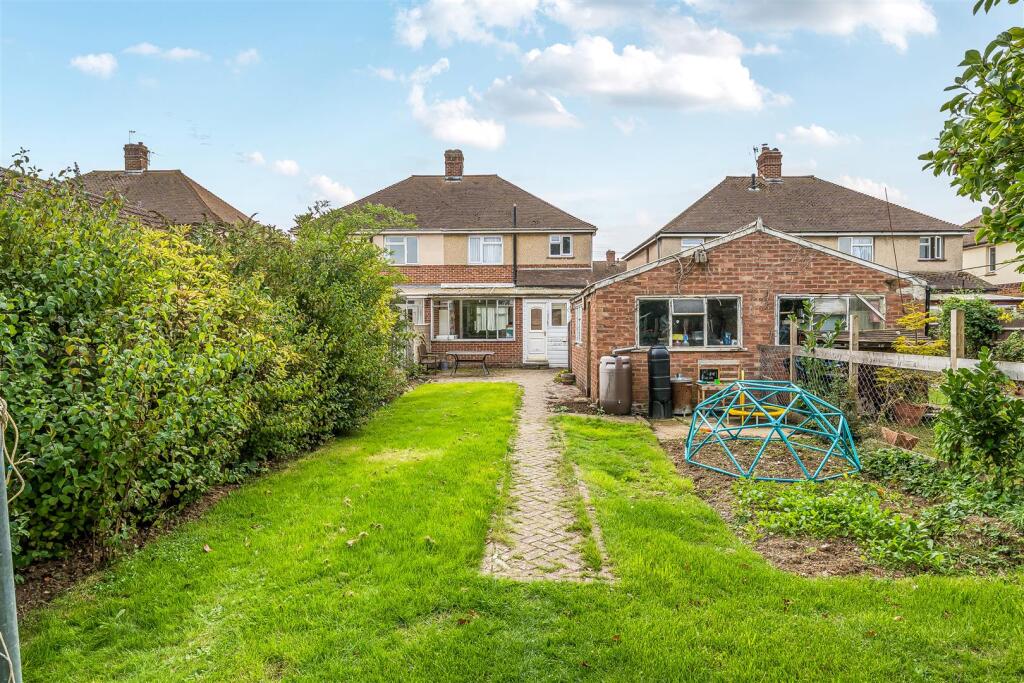 Main image of property: Romsey Avenue, Portchester, Hampshire