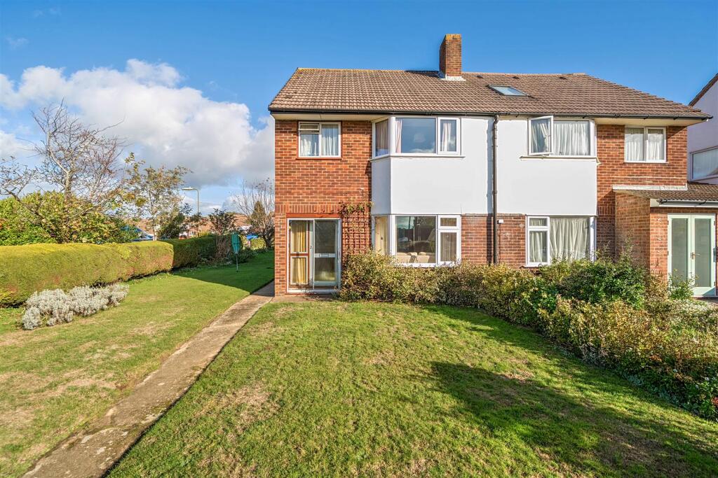 Main image of property: Arundel Drive, Fareham, Hampshire