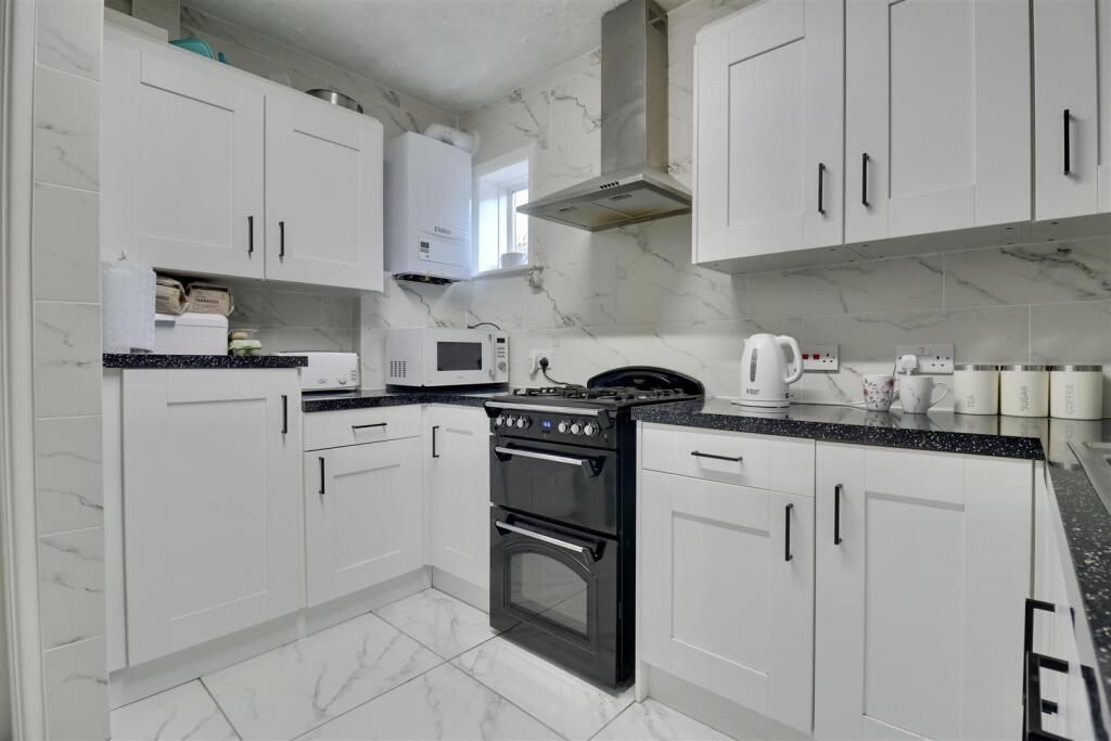 Main image of property: The Crossway, Fareham