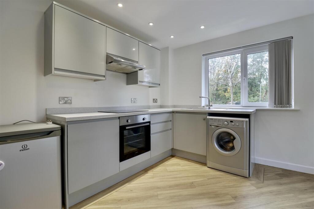 Main image of property: Wickham road, Fareham