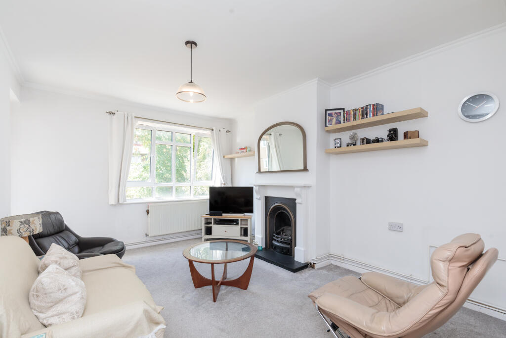 Main image of property: Weir Road, Balham