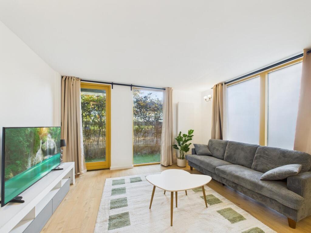 Main image of property: North Greenwich, O2