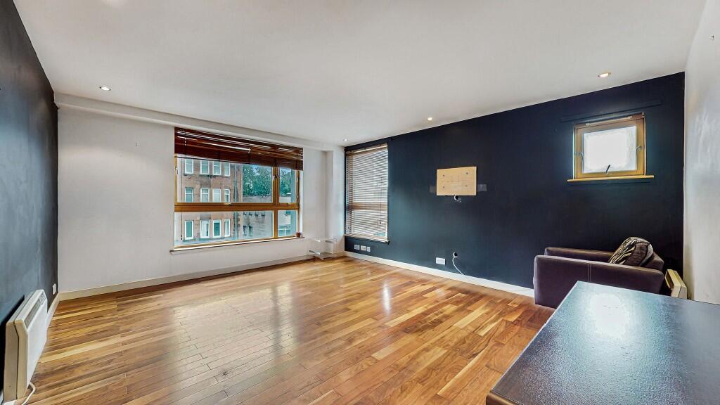 Main image of property: Main Street, Glasgow, G72