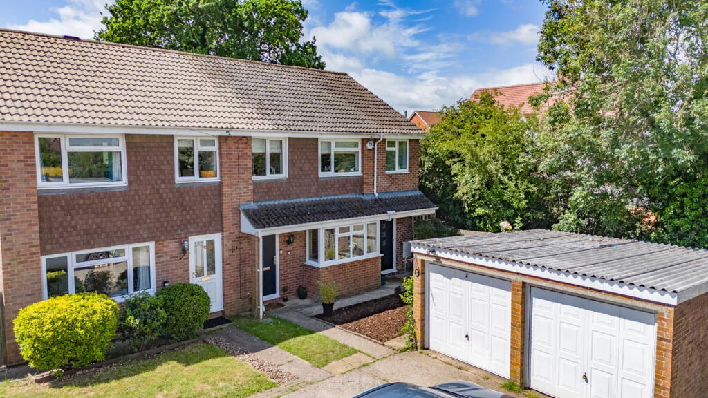 Main image of property: Mull Close, Oakley, Basingstoke, RG23 7LQ