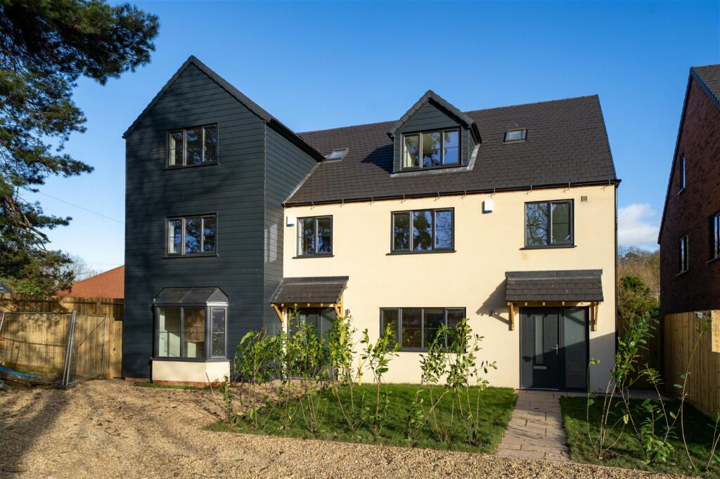 5 bedroom town house for sale in Plot 3, Shirley Croft Grange, Harrowby