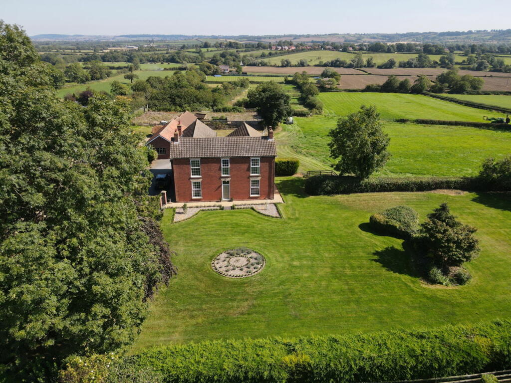 5 bedroom country house for sale in Corner House Farm, Bottom Green, Upper Broughton, LE14