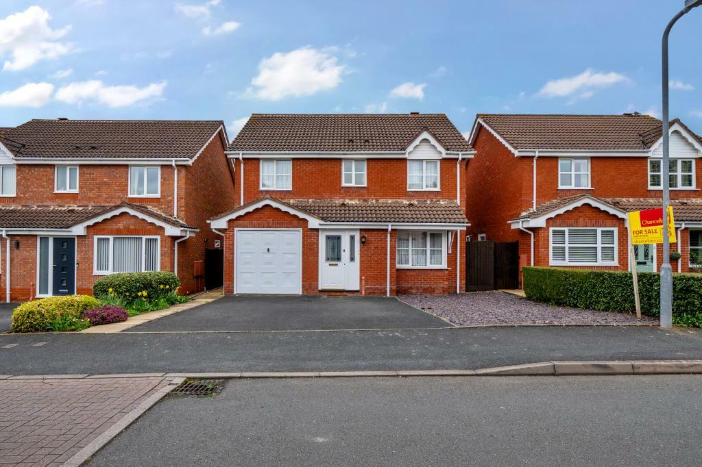 4 bedroom detached house for sale in Worcester, Worcestershire, WR5