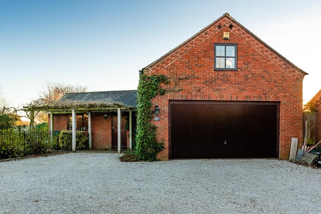 5 bedroom house for sale in Tower Barn & Orchard, Somersal Herbert