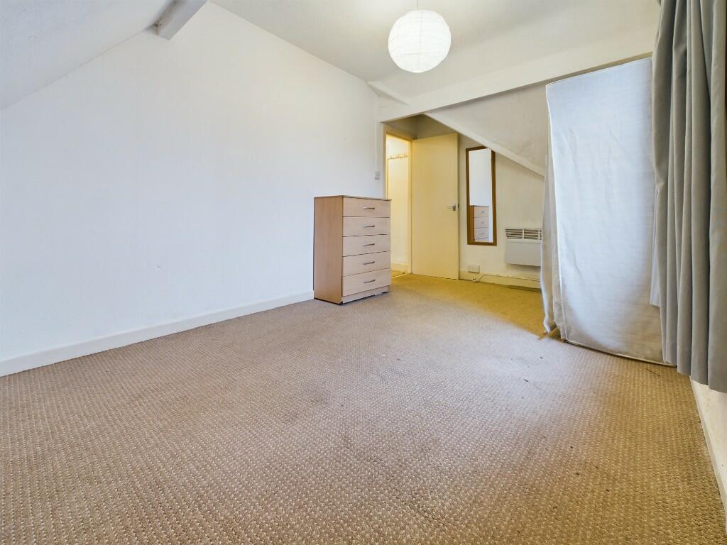Additional property image - Oakfield Street, Roath, Cardiff CF24