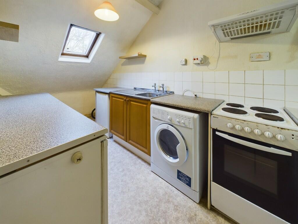 Additional property image - Oakfield Street, Roath, Cardiff CF24