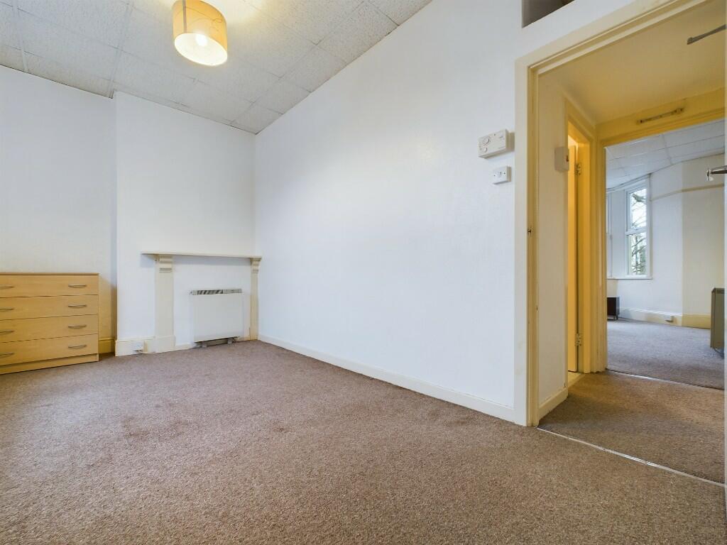 Additional property image - Oakfield Street, Roath, Cardiff CF24