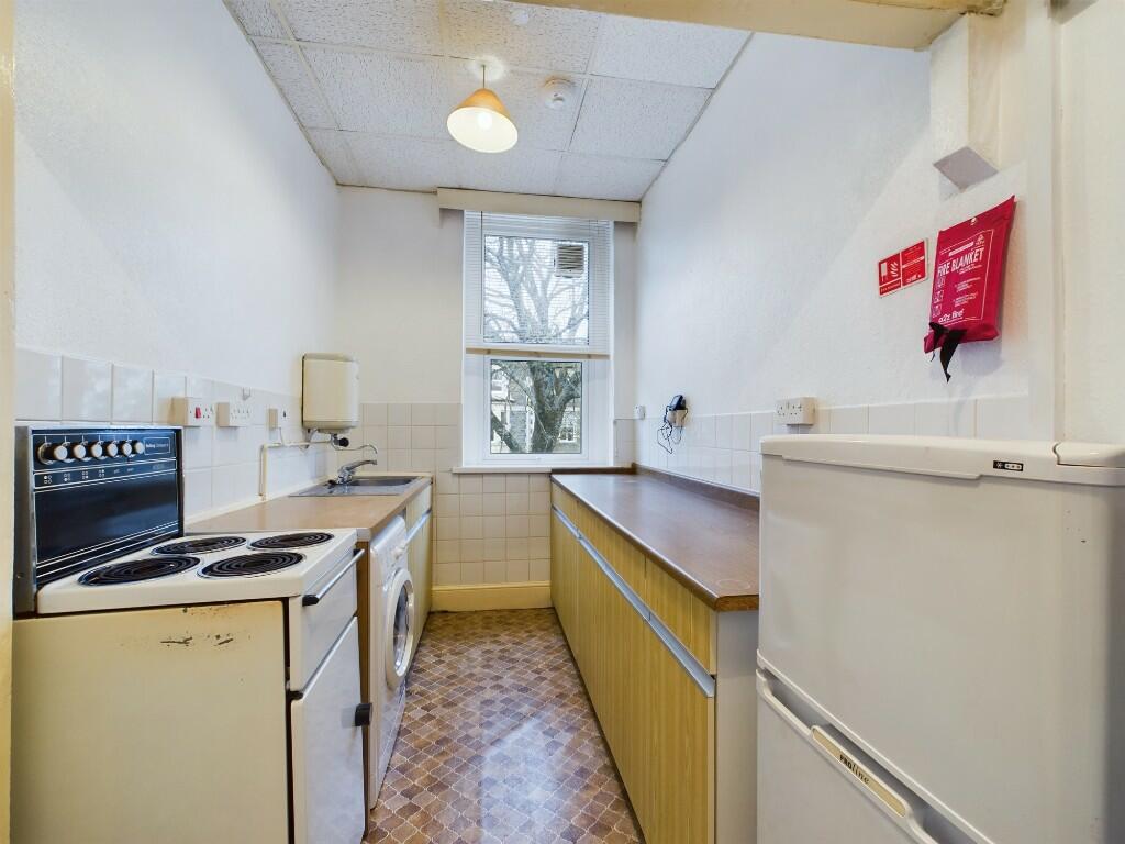 Additional property image - Oakfield Street, Roath, Cardiff CF24