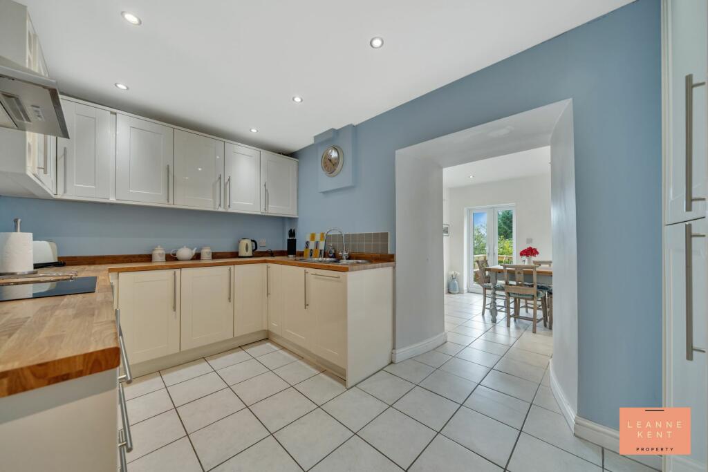 Additional property image - Watford Road, Caerphilly, CF83
