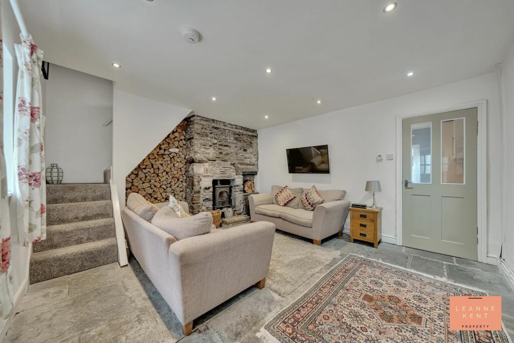 Additional property image - Watford Road, Caerphilly, CF83