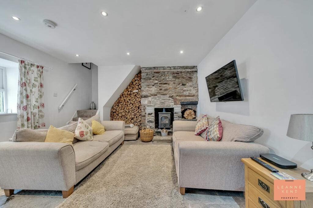 Additional property image - Watford Road, Caerphilly, CF83