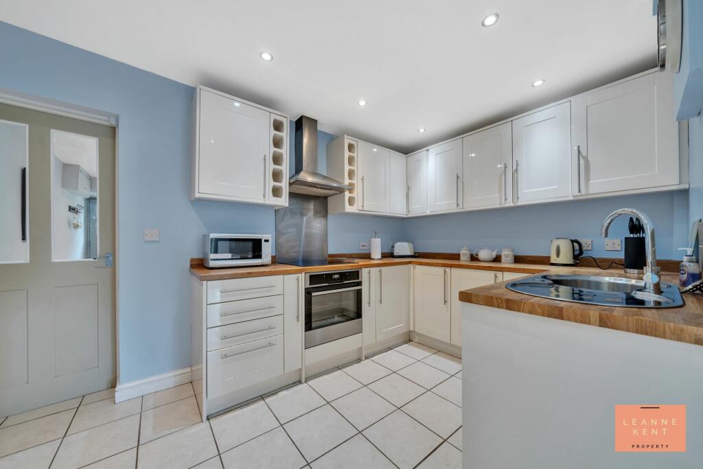 Additional property image - Watford Road, Caerphilly, CF83