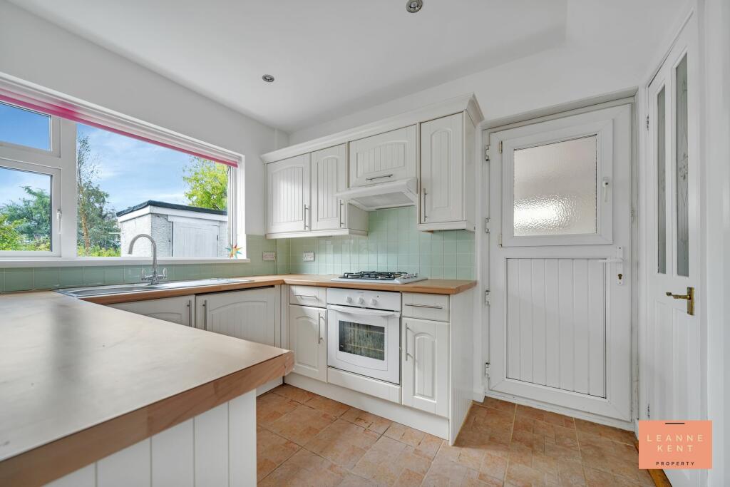 Additional property image - Porset Drive, Castle Park, CF83