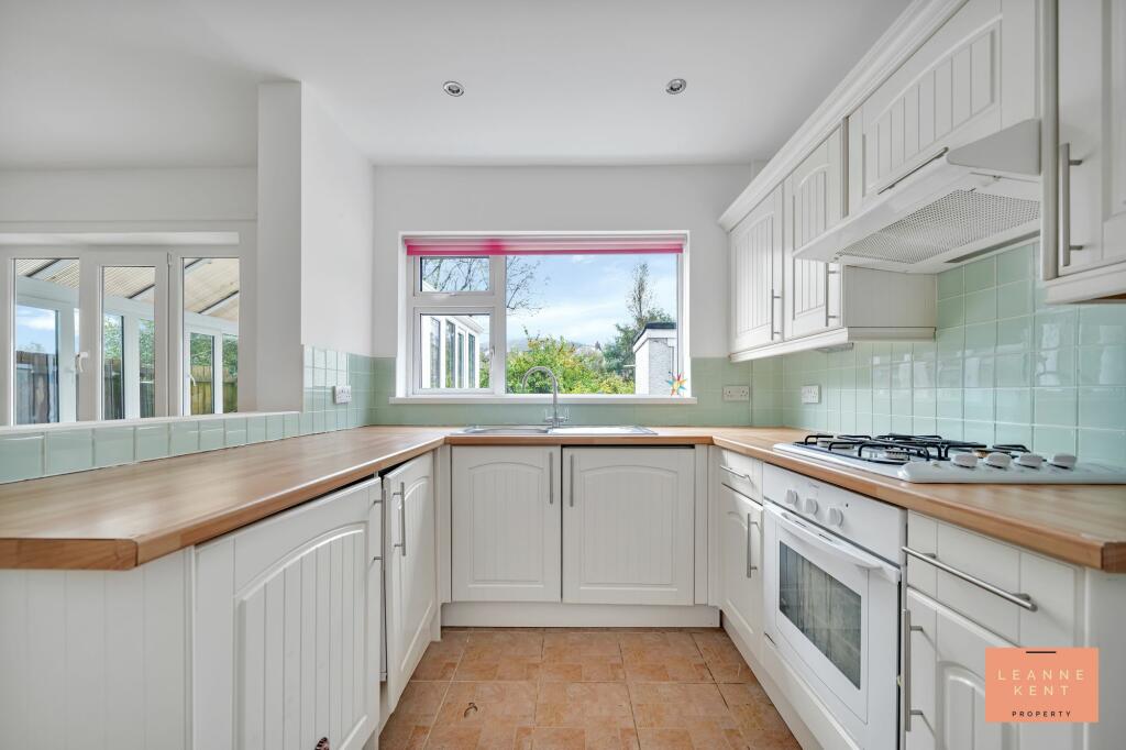Additional property image - Porset Drive, Castle Park, CF83