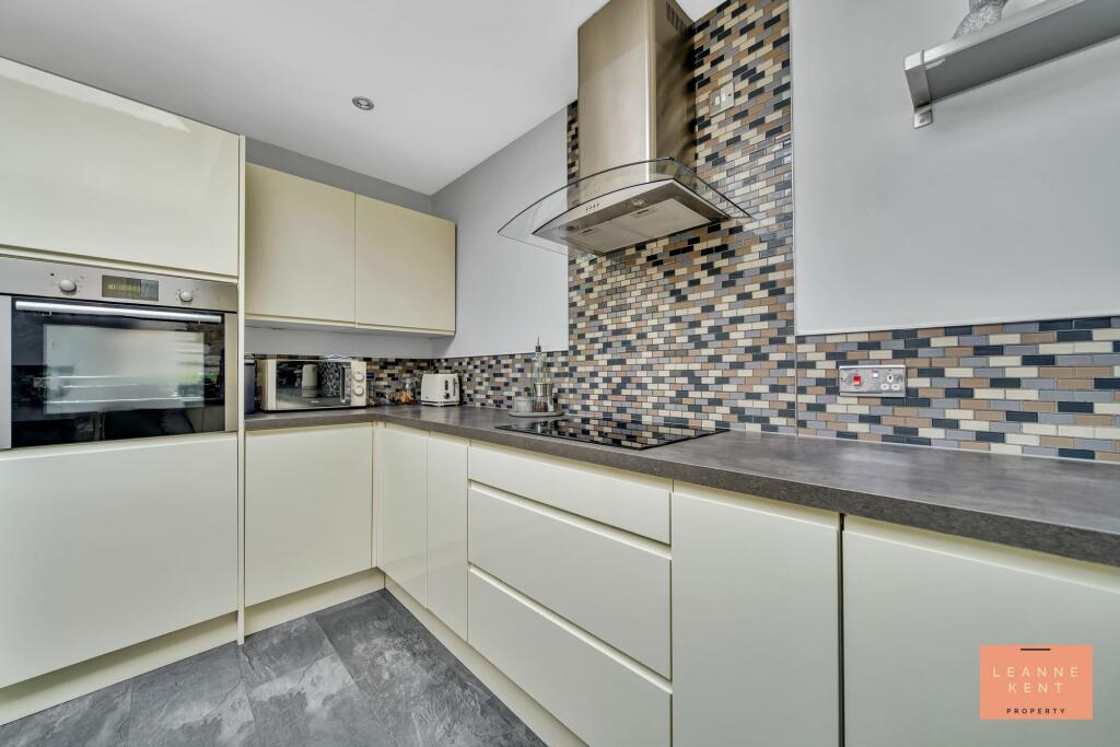 Additional property image - Harlech Court, Caerphilly, CF83