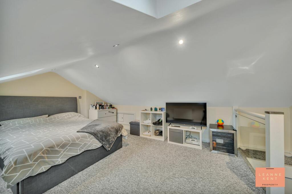 Additional property image - Harlech Court, Caerphilly, CF83