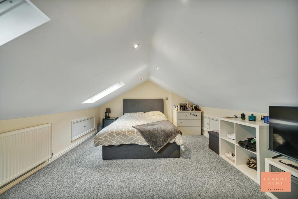 Additional property image - Harlech Court, Caerphilly, CF83