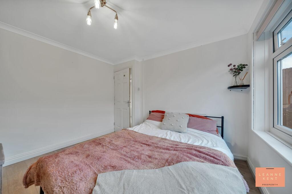 Additional property image - Heol Clyd, Caerphilly, CF83
