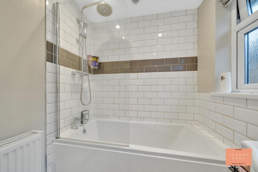 Additional property image - Heol Clyd, Caerphilly, CF83
