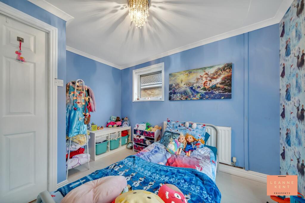Additional property image - Heol Clyd, Caerphilly, CF83