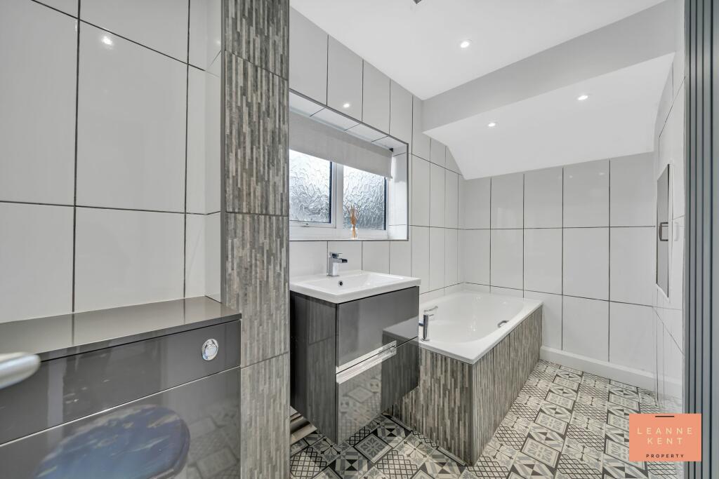 Additional property image - Bryn Siriol, Caerphilly, CF83
