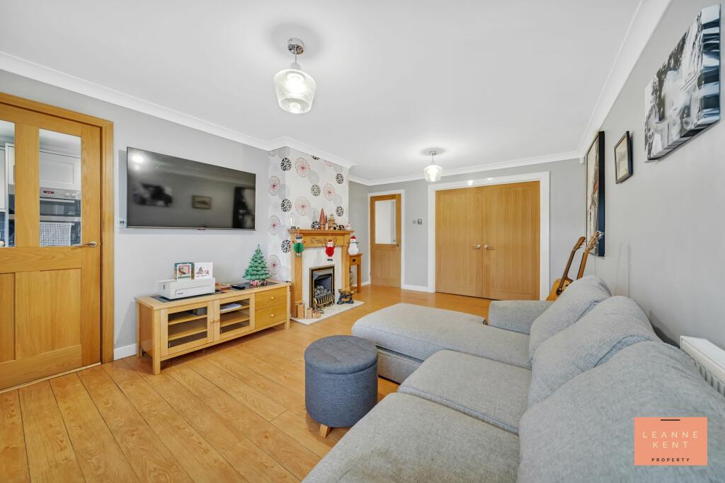 Additional property image - Bryn Siriol, Caerphilly, CF83