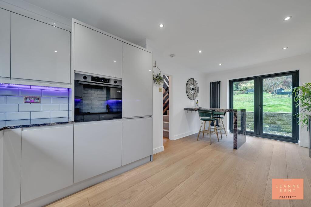 Additional property image - Ty Gwyn Close, Heol-Y-Cyw, CF35
