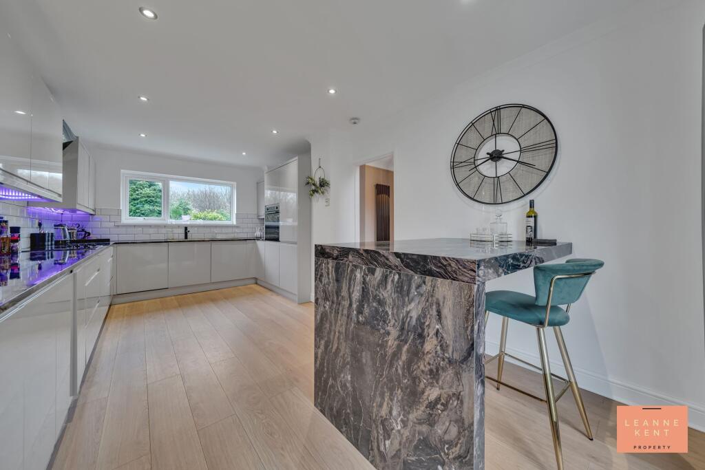 Additional property image - Ty Gwyn Close, Heol-Y-Cyw, CF35