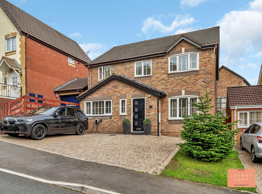 Main image of property: Derwyn Las, Bedwas, CF83