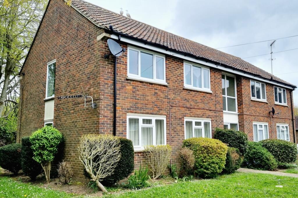 1 bedroom apartment for rent in Kirkby Close Boxgrove PO18