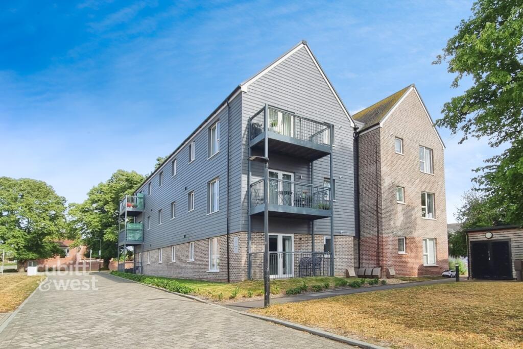 Main image of property: Boundary Lane Keepers Green PO19