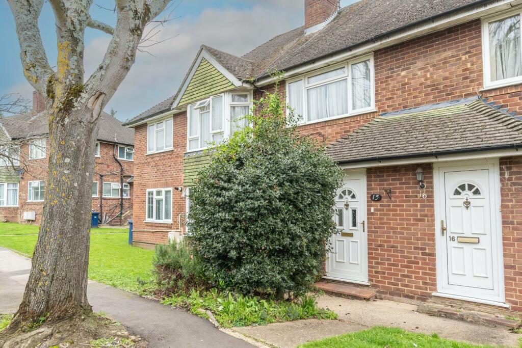 2 bedroom for sale in Sterling Avenue, Edgware, HA8