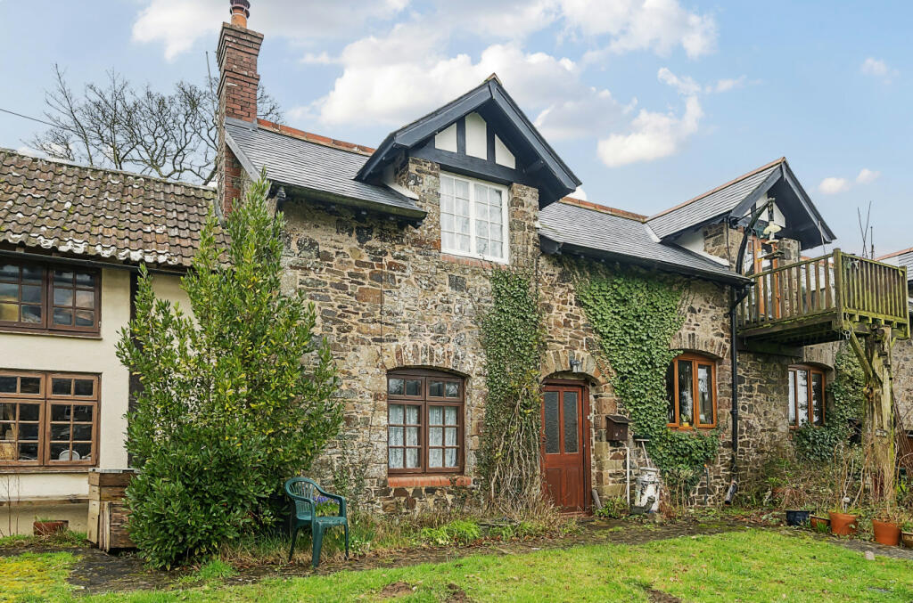 1 bedroom terraced house for sale in Morchard Crediton, Devon, EX17
