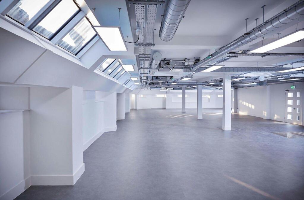 6 8589 Colmore Row Birmingham Office5.jpg