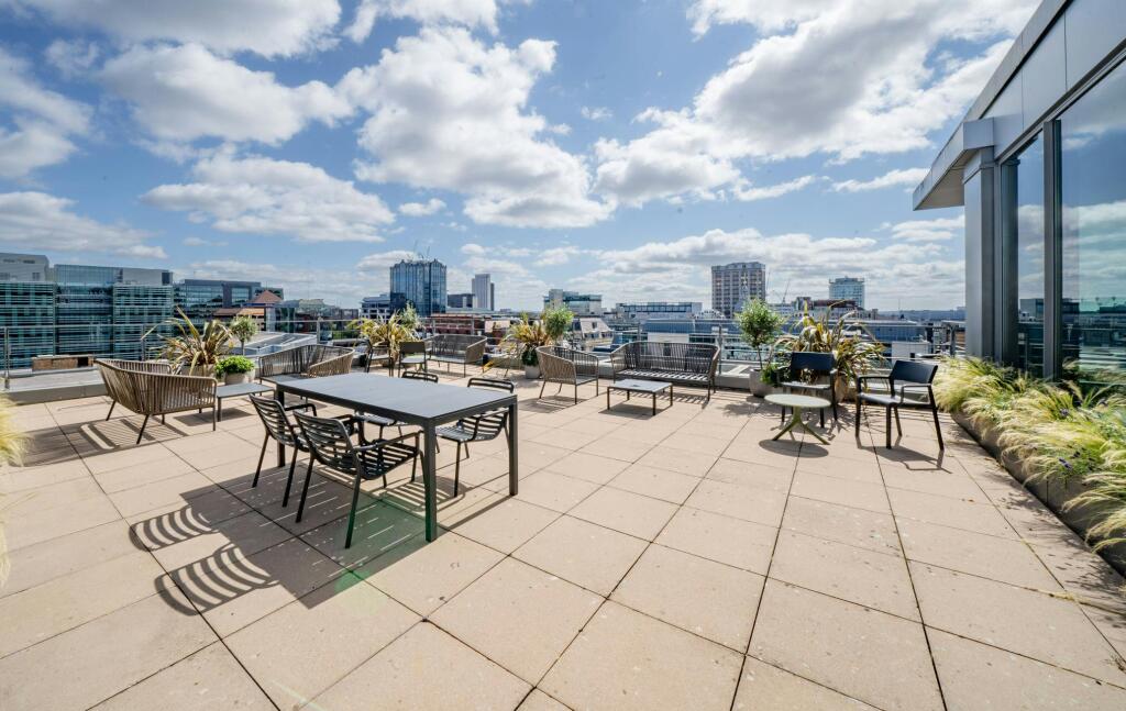 Billiards Building  Roof Terrace 3.JPG