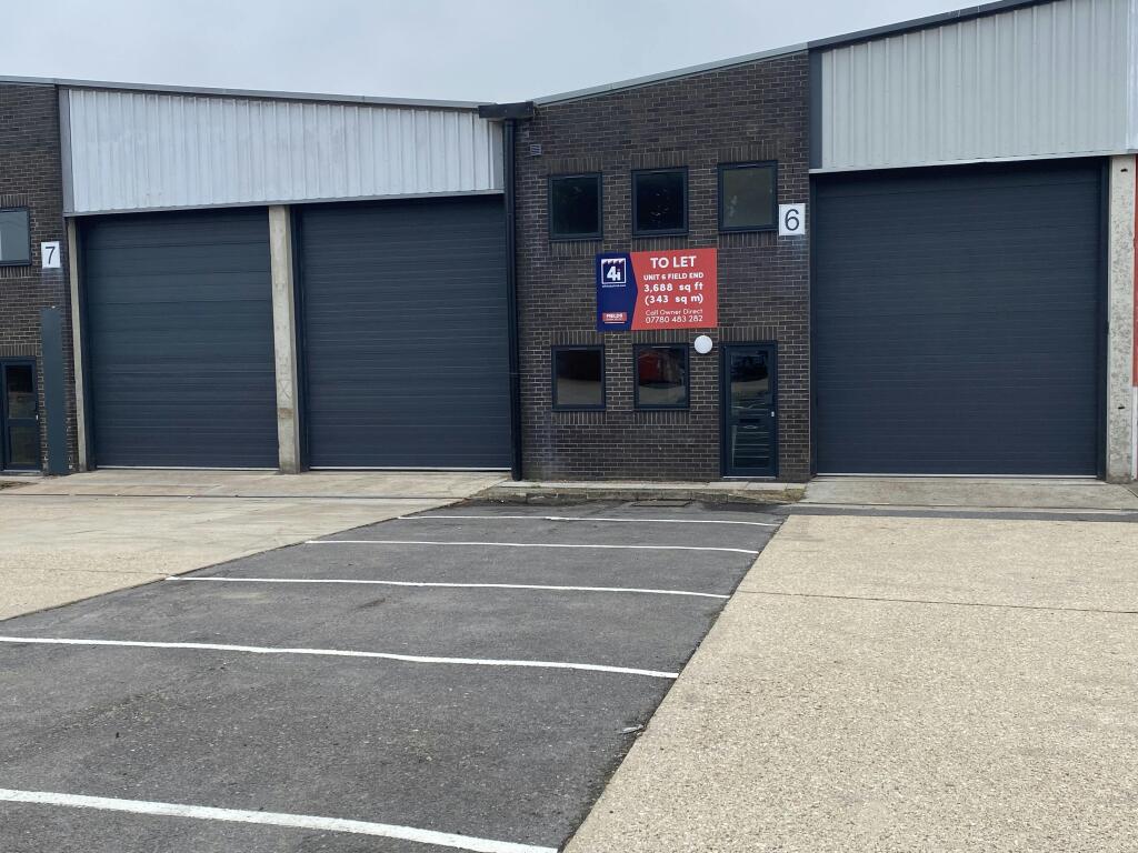 U6 FE External 3.jpg