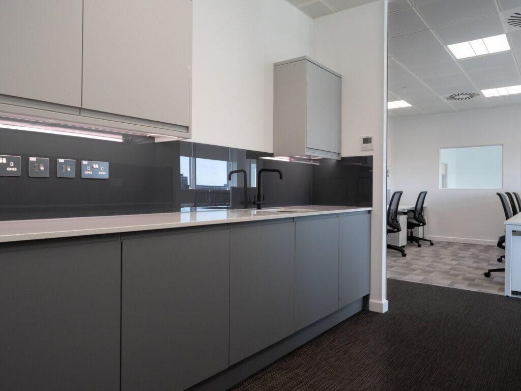 9400 Kitchen Arc Oxford.jpg