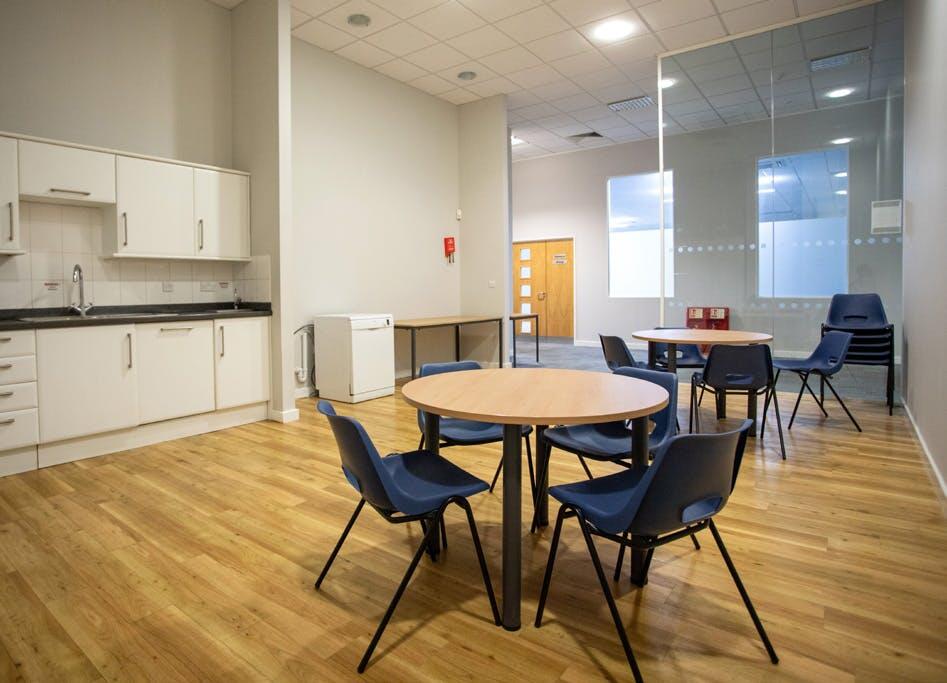 30 Murdock Road Bicester  Internal 2.jpeg