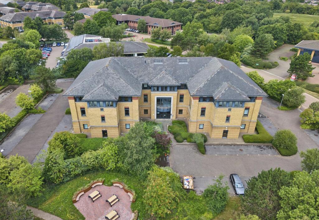 2500 The Crescent Building.jpg