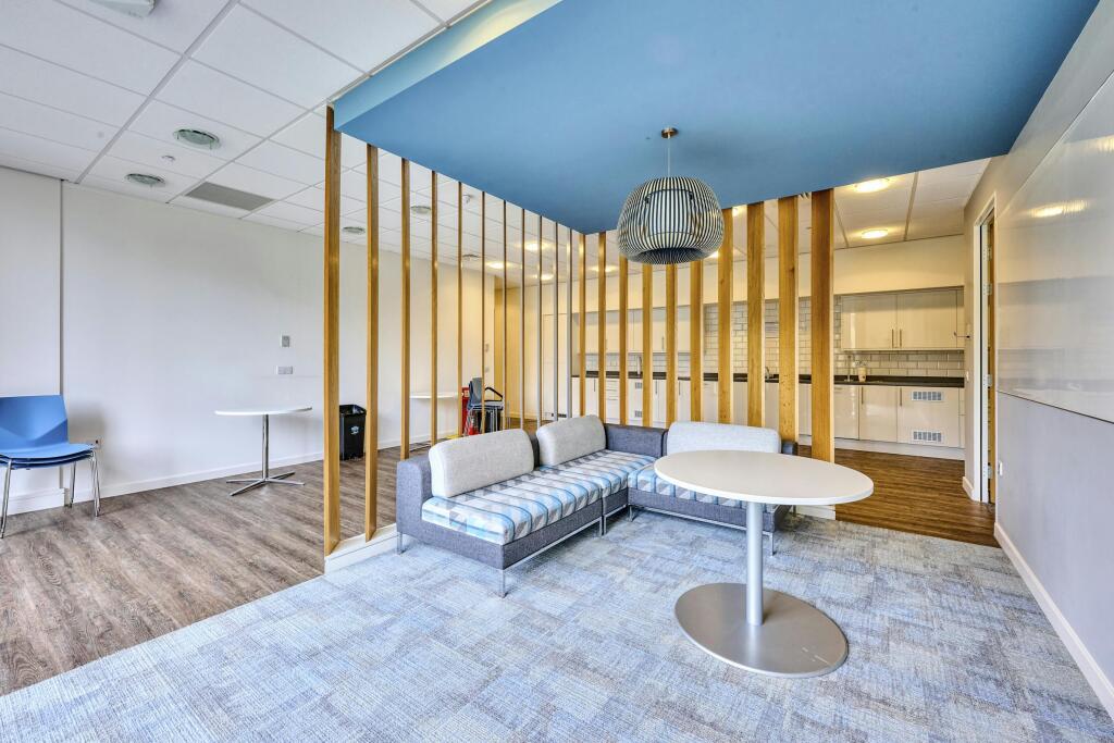 2500 The Crescent Breakout area.jpg